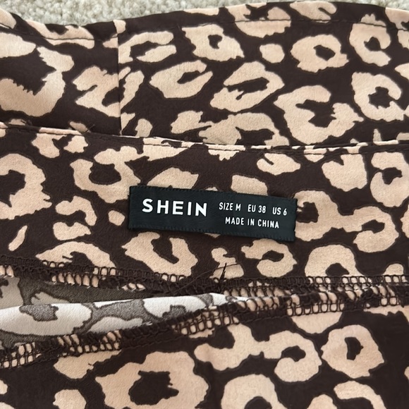 Leopard print shein midi skirt - Picture 3 of 3